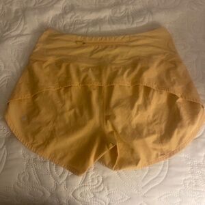 Lullulemon shorts